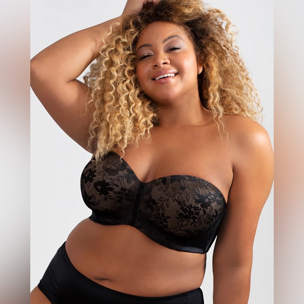 NWT - Curvy Couture Strapless Sensation Multi-Way Push Up Bra, Black